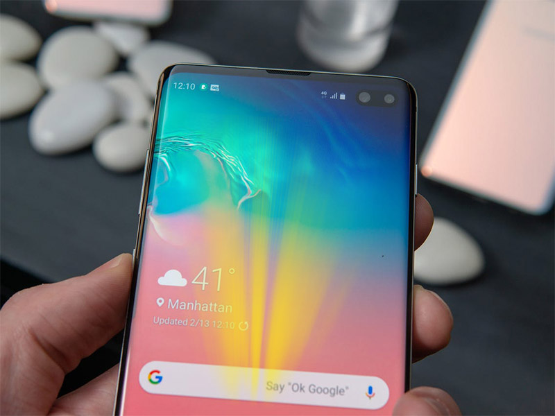 Nguyên nhân khiến màn hình sáng khi sạc